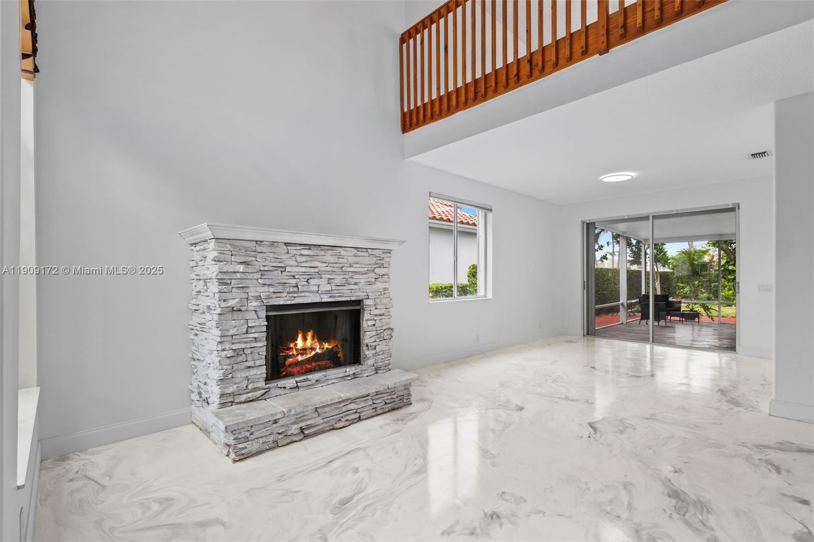 COQUINA LAKES - Residential Lease