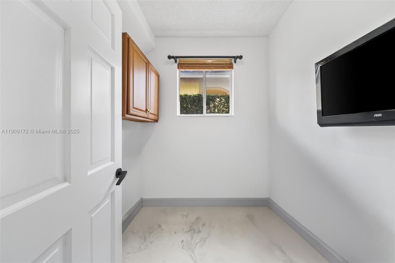 COQUINA LAKES - Residential Lease