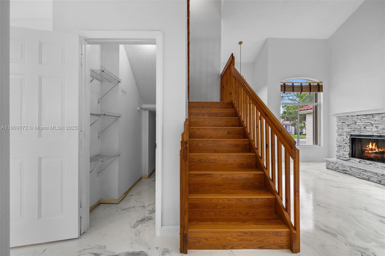 COQUINA LAKES - Residential Lease