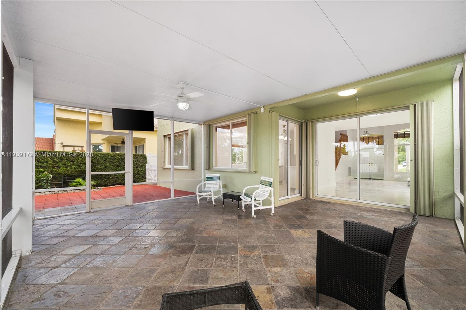 COQUINA LAKES - Residential Lease