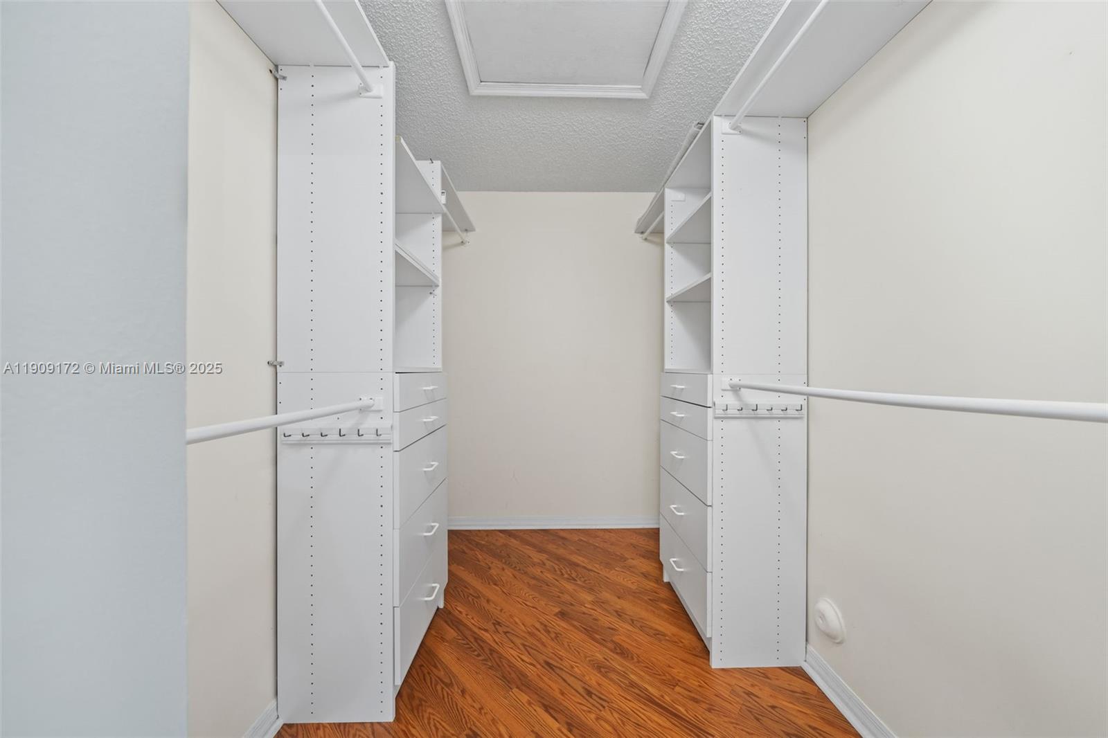 COQUINA LAKES - Residential Lease