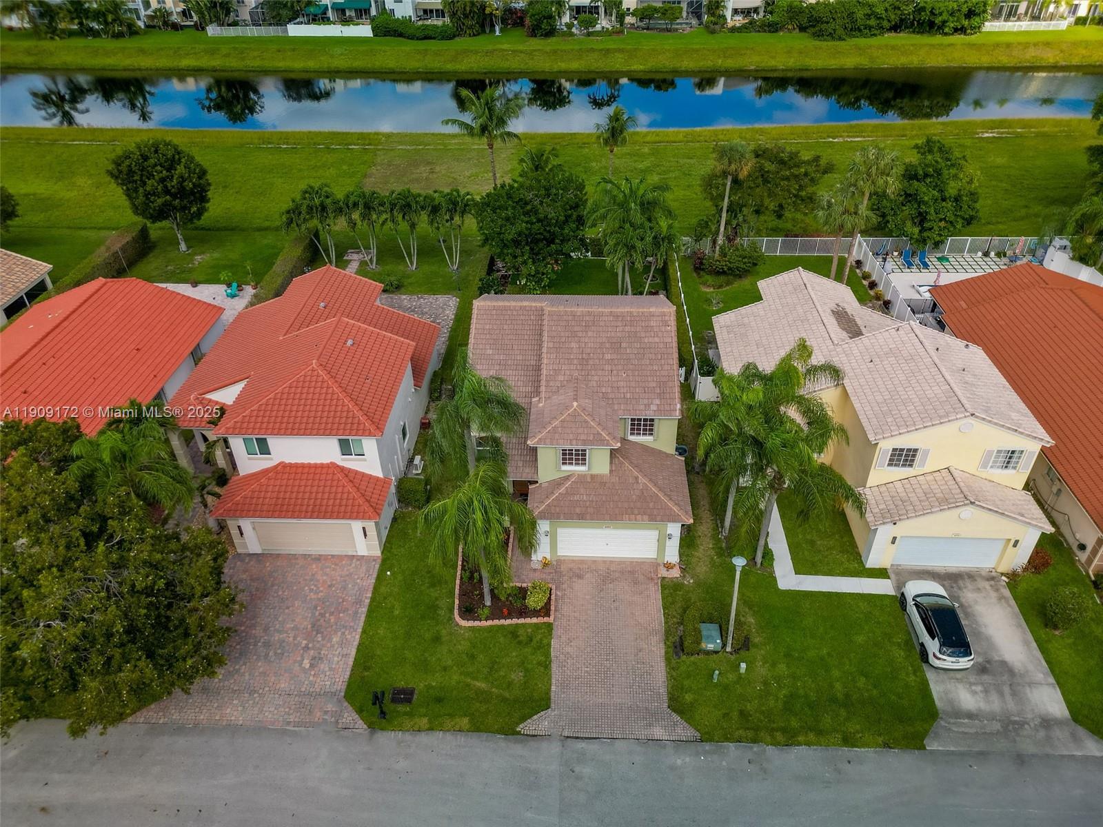 COQUINA LAKES - Residential Lease