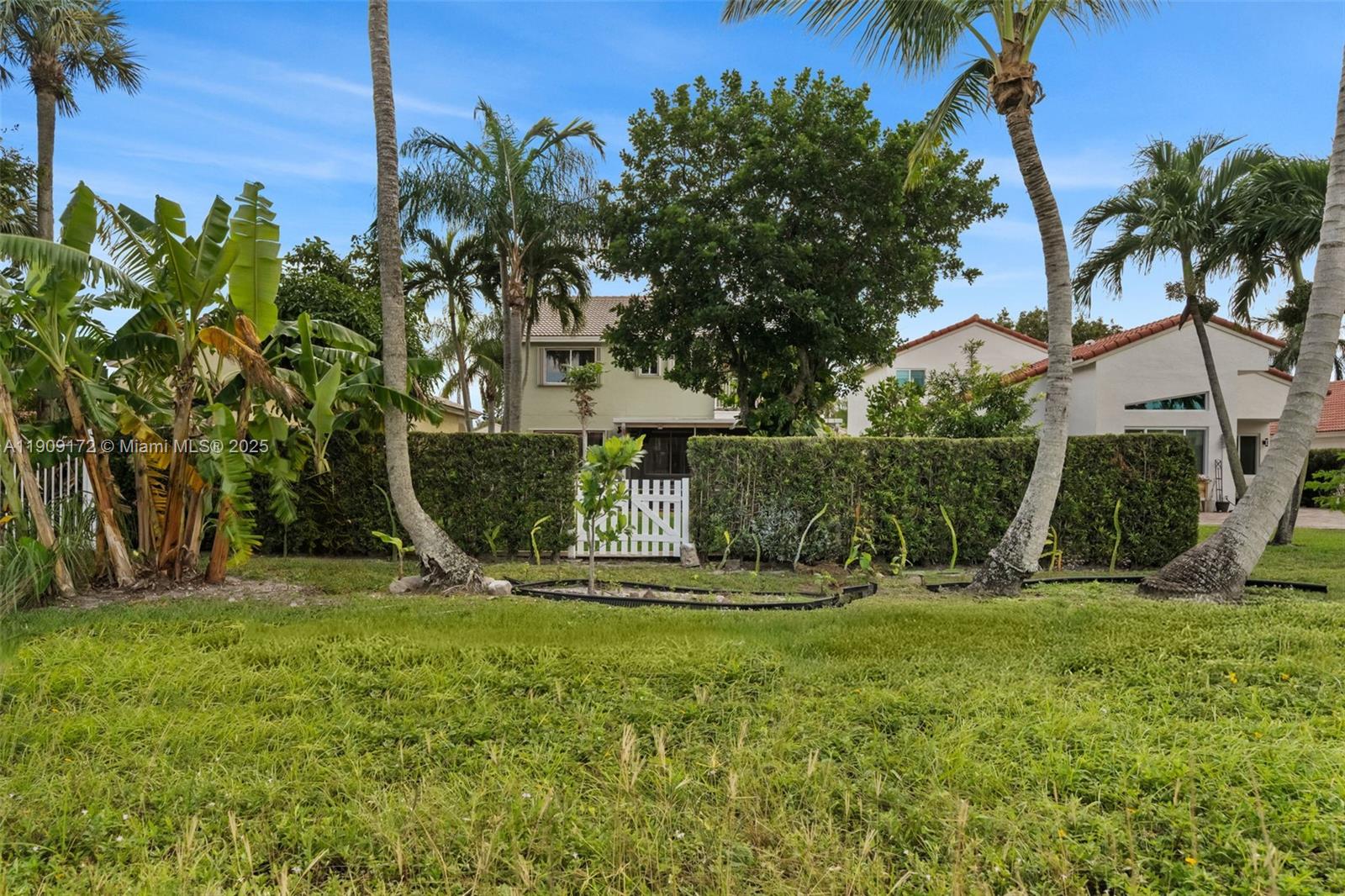 COQUINA LAKES - Residential Lease