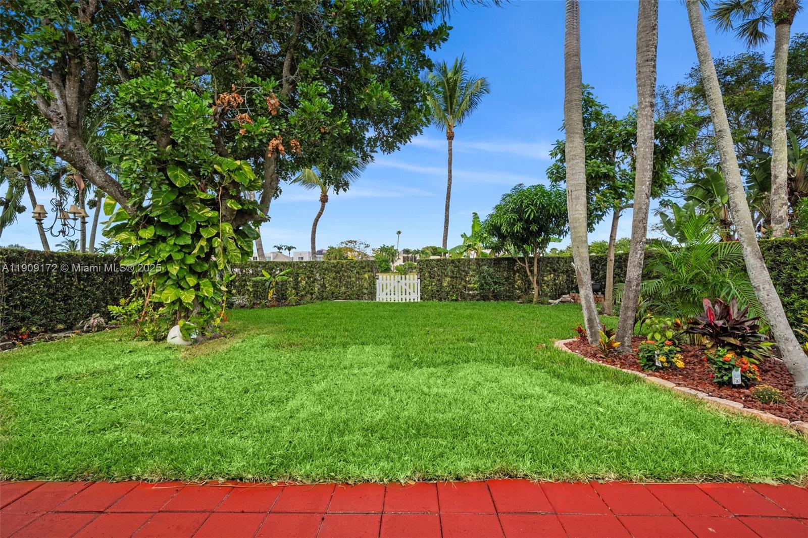 COQUINA LAKES - Residential Lease