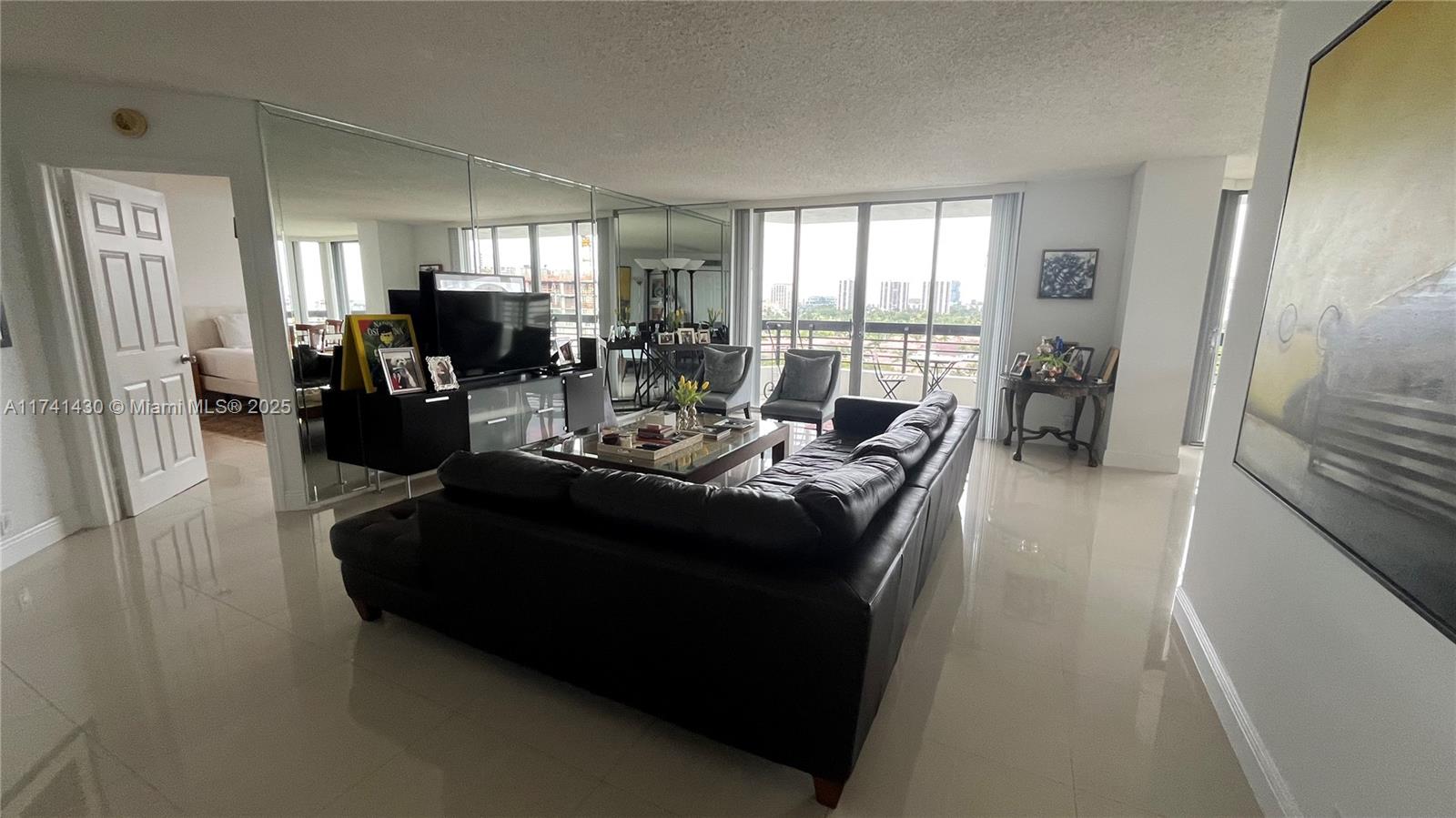 MYSTIC POINTE TOWER 400 C - Residential