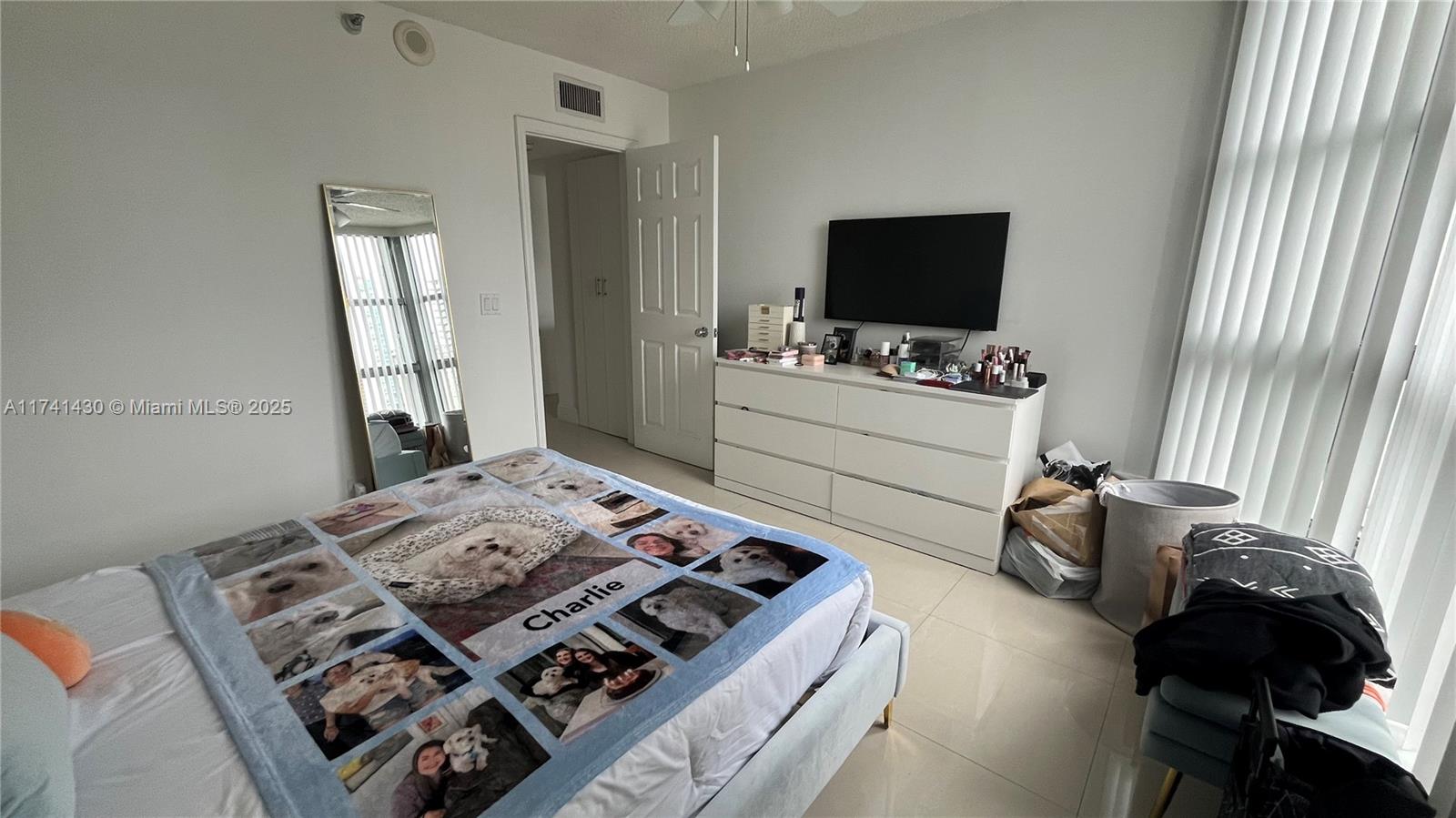 MYSTIC POINTE TOWER 400 C - Residential