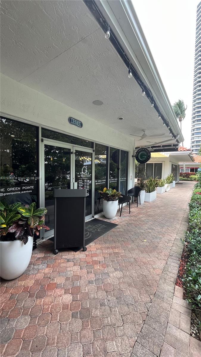 MYSTIC POINTE TOWER 400 C - Residential