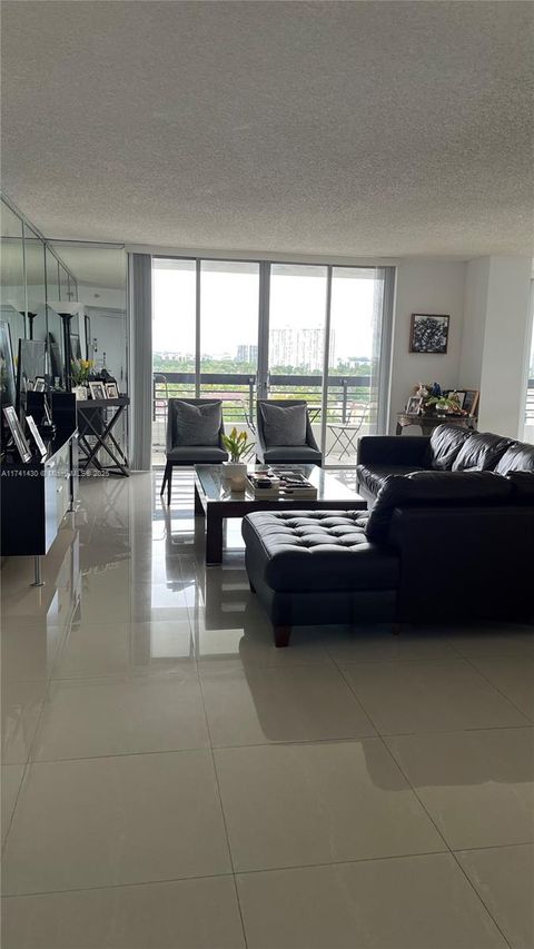 A home in Aventura