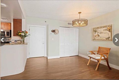 770 Claughton Island Dr 1912 Miami FL 33131