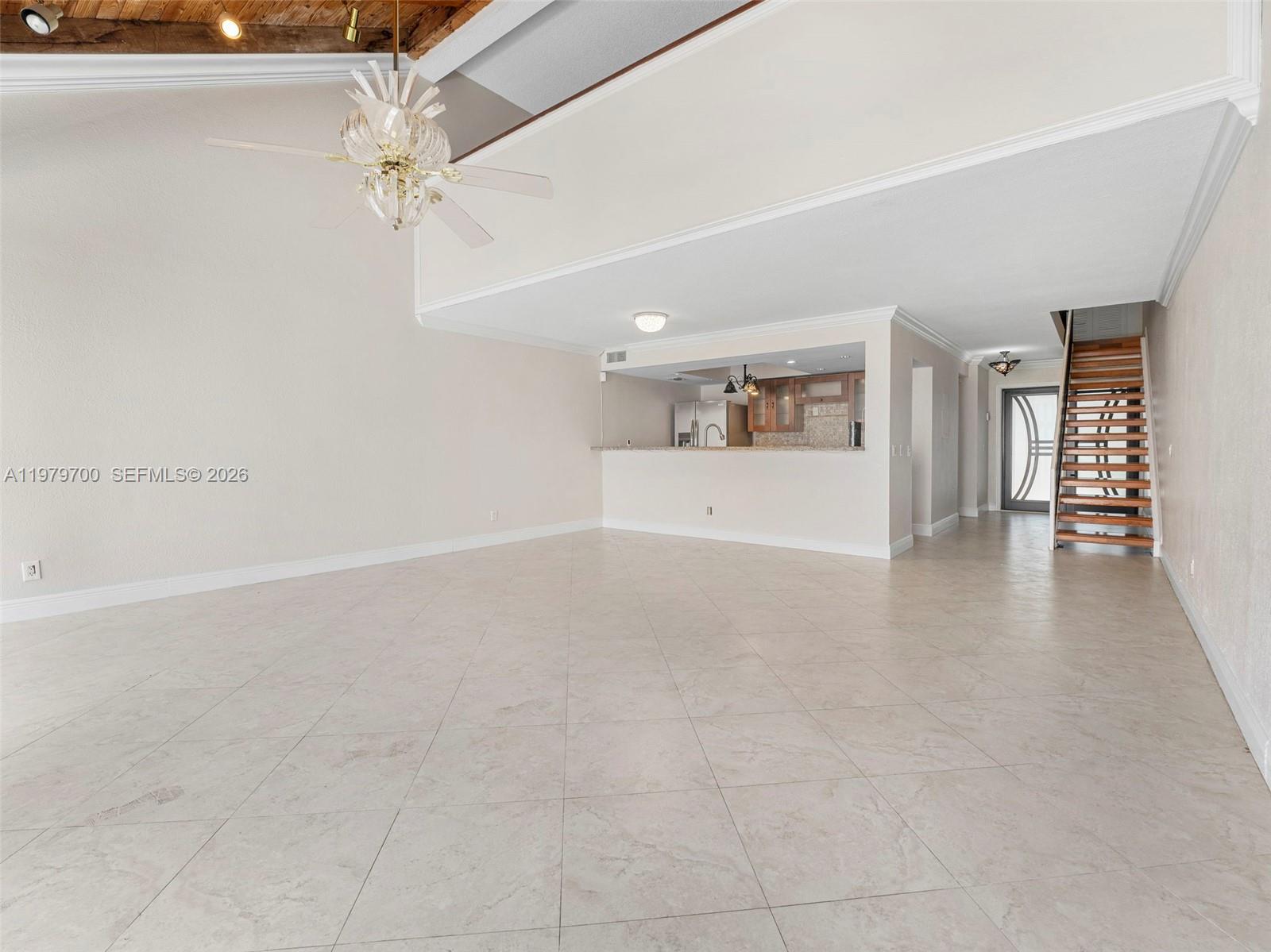 PEMBROKE LAKES SECTION SE - Residential