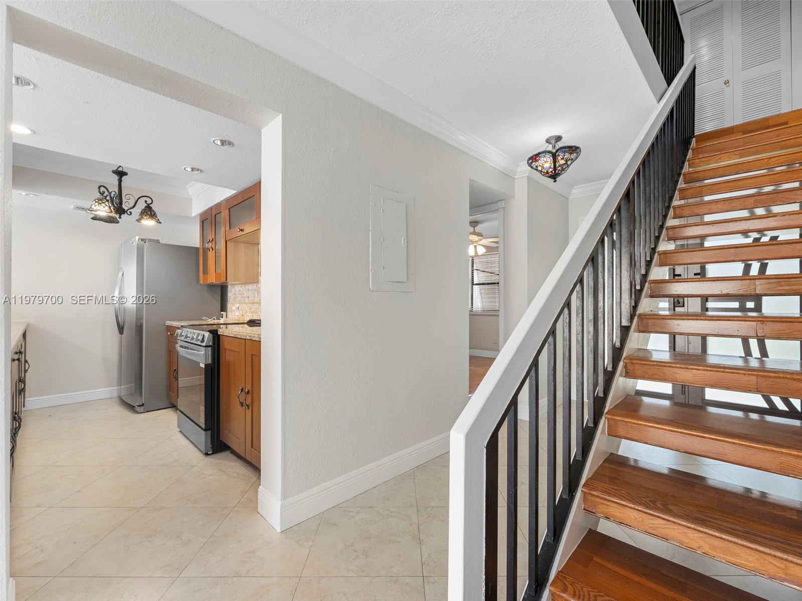 PEMBROKE LAKES SECTION SE - Residential