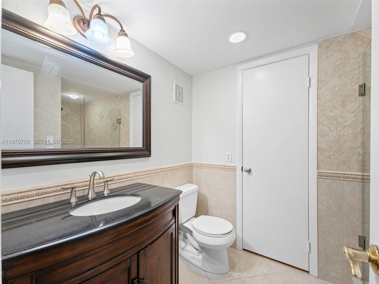 PEMBROKE LAKES SECTION SE - Residential