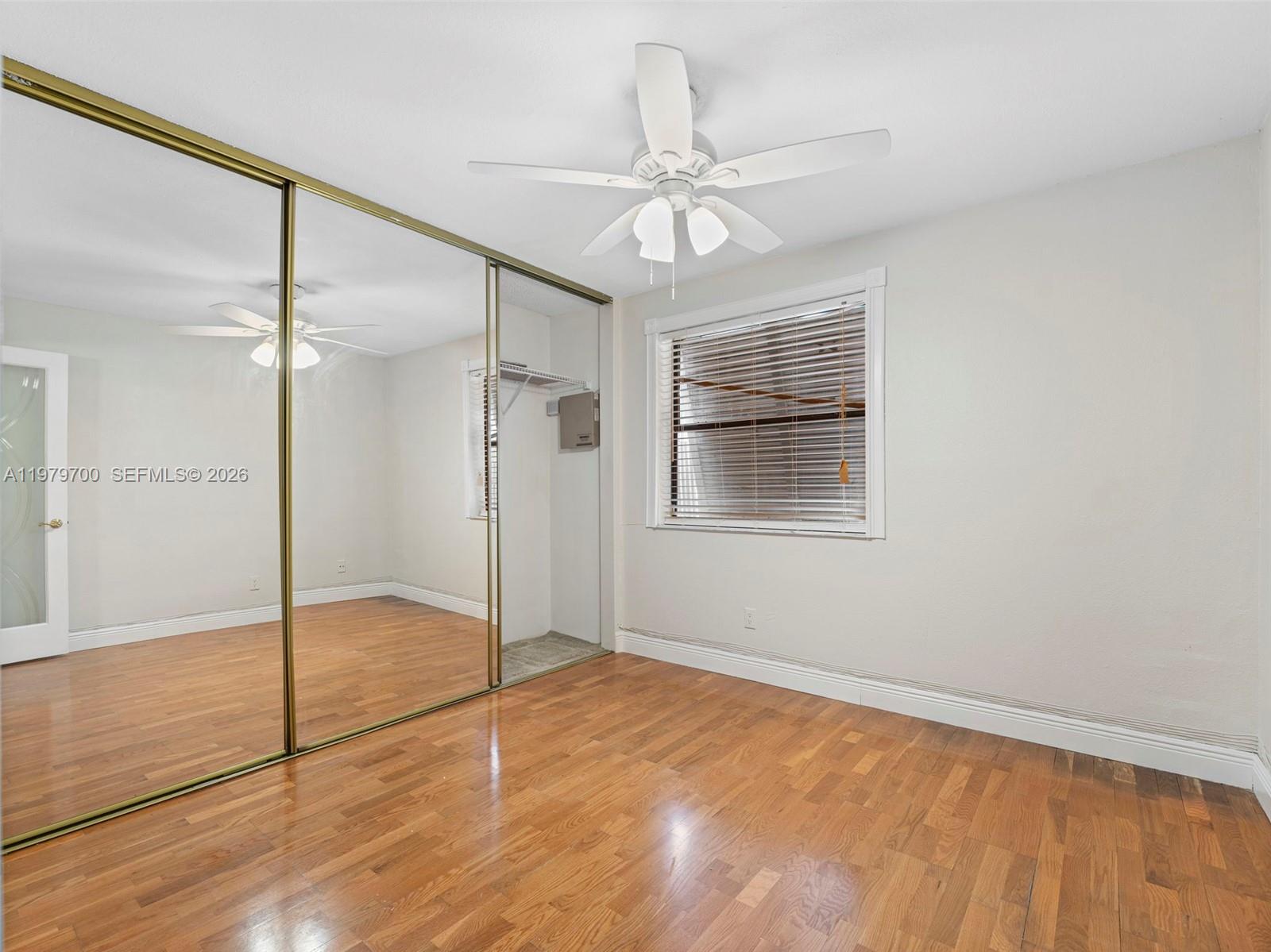 PEMBROKE LAKES SECTION SE - Residential