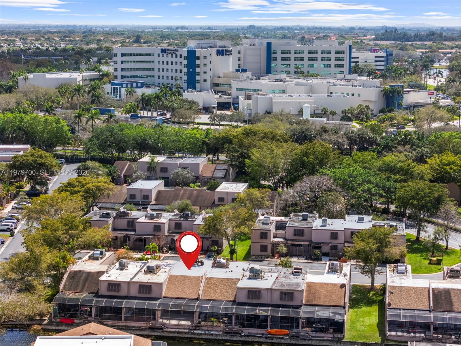 PEMBROKE LAKES SECTION SE - Residential