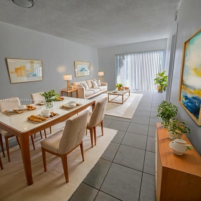 LAKESHORE AT UNIVERSITY P - Residential