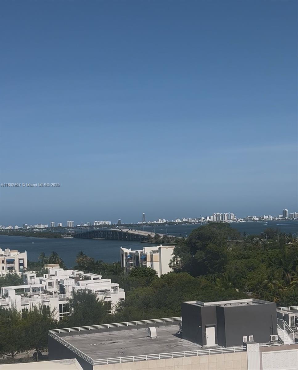 3900 Biscayne Blvd N-819
