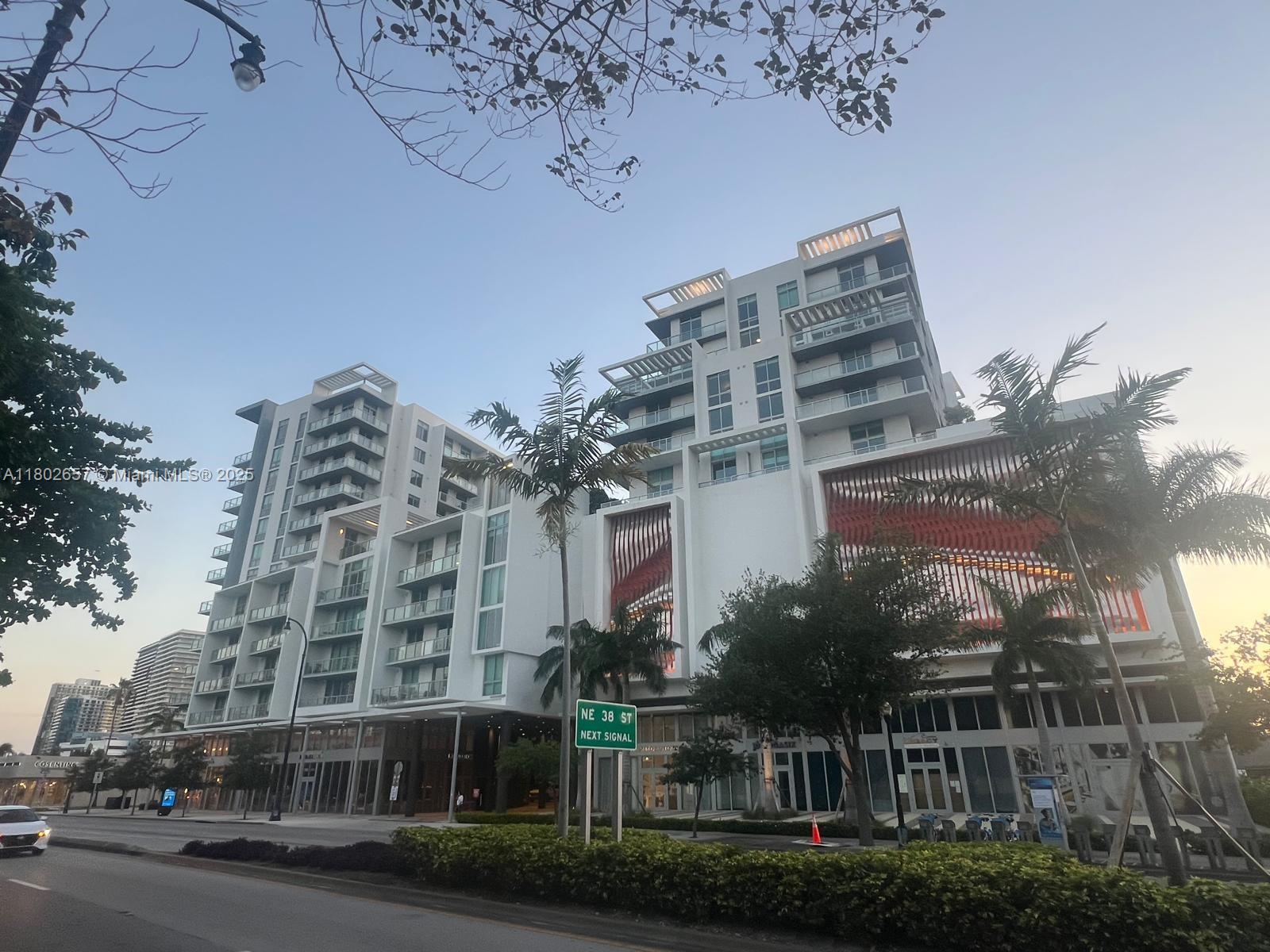 3900 Biscayne Blvd N-819