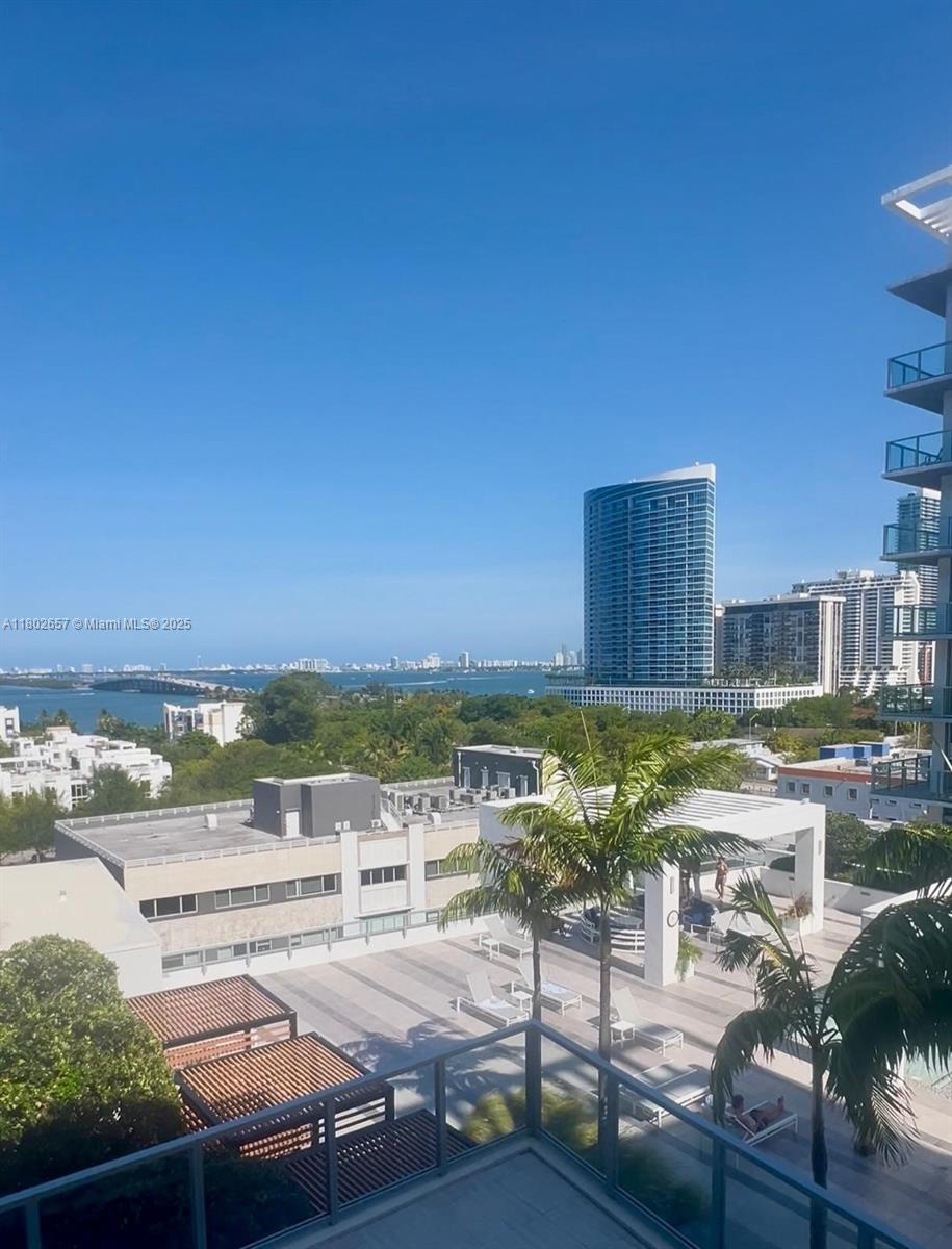 3900 Biscayne Blvd N-819