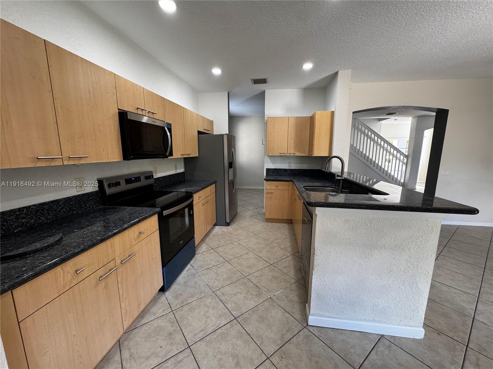 SECTOR 2-PARCELS 12 13 14 - Residential Lease