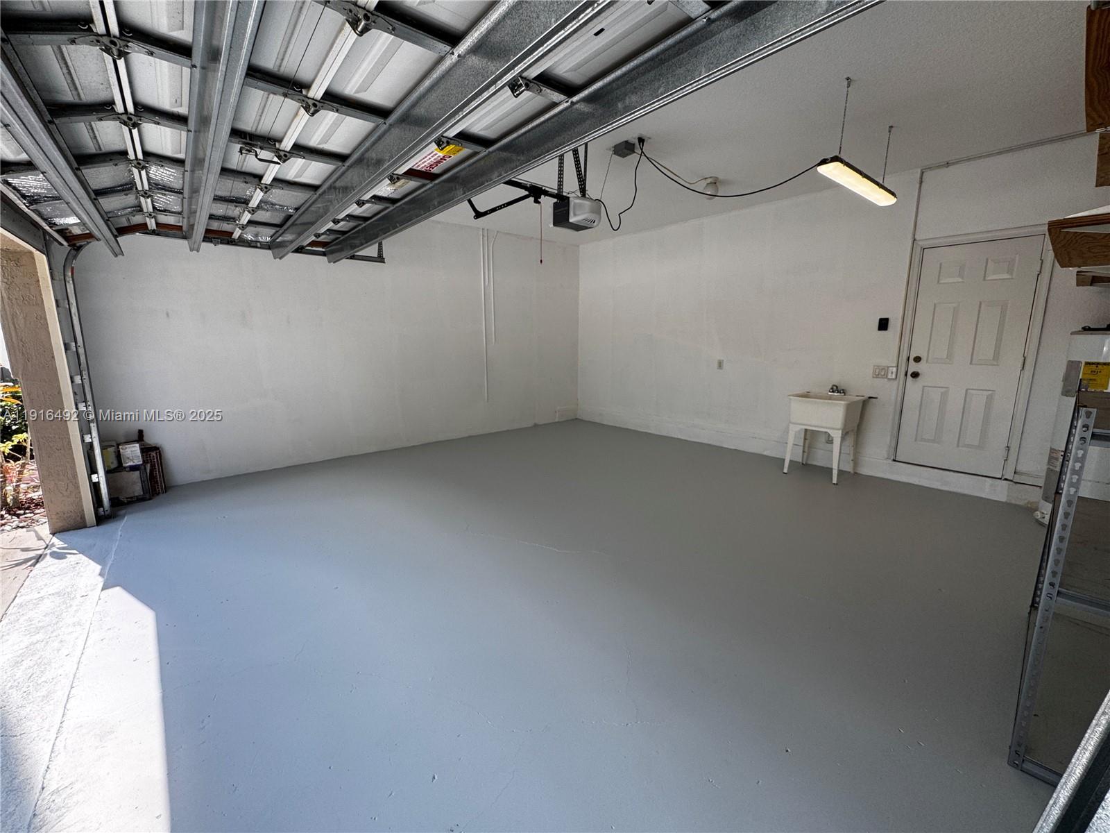 SECTOR 2-PARCELS 12 13 14 - Residential Lease