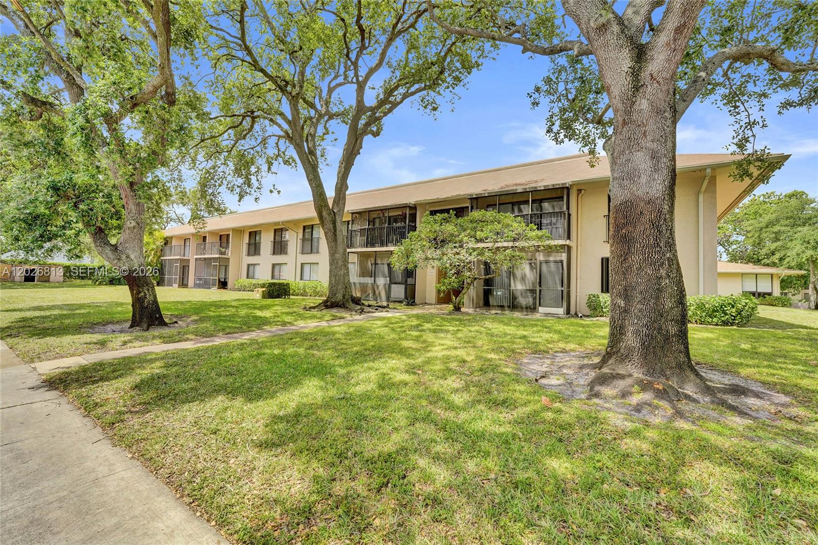 5805 Washington St 14 - Image 1