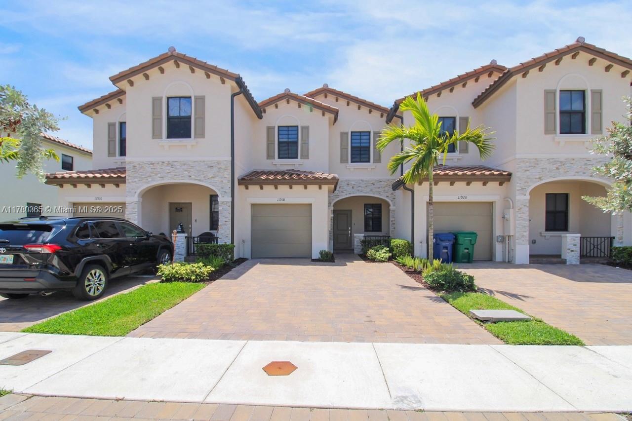 Rental Property at 11918 Sw 247th Ter 11918, Homestead, Miami-Dade County, Florida - Bedrooms: 3 
Bathrooms: 3  - $2,899 MO.