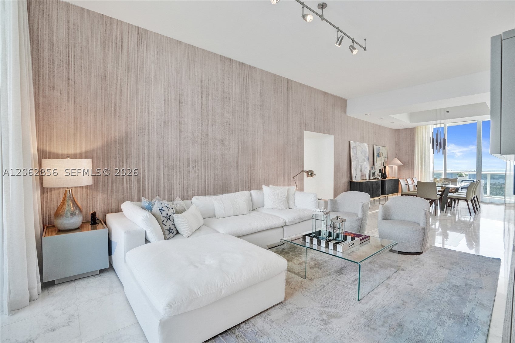 16001 Collins Ave 3406