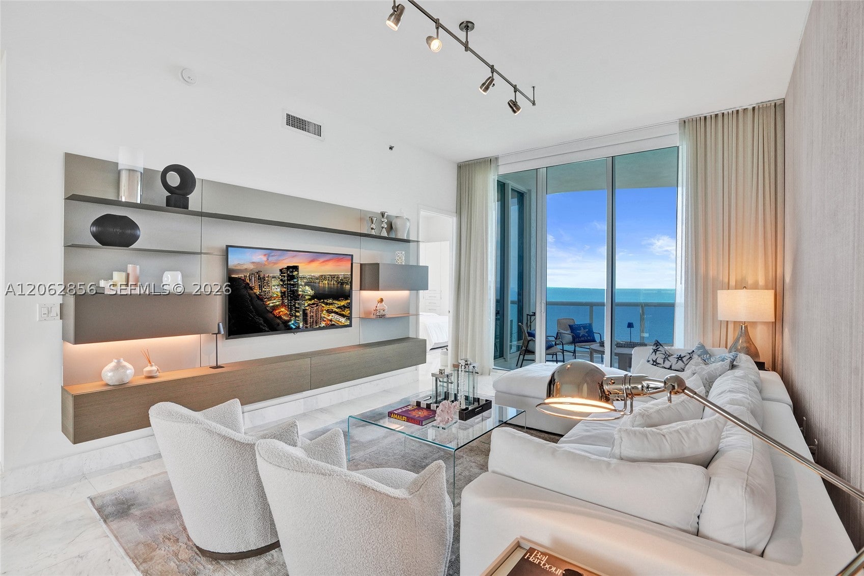 16001 Collins Ave 3406