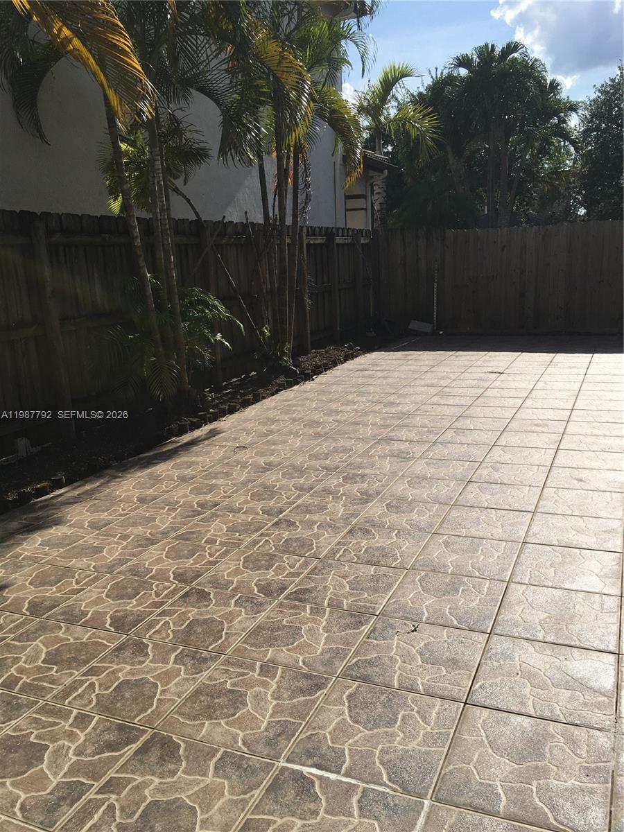 ALCO ESTATES FIFTH ADDITI - Residential Lease