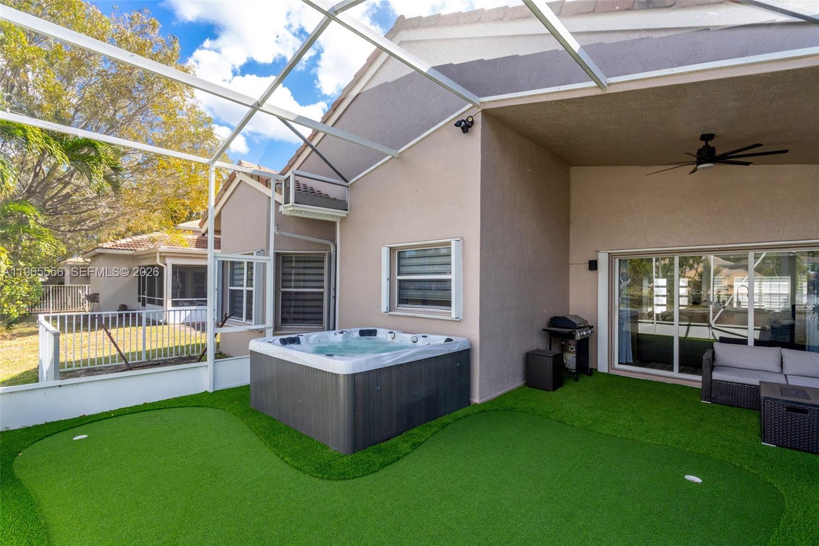 COCOBAY - Residential