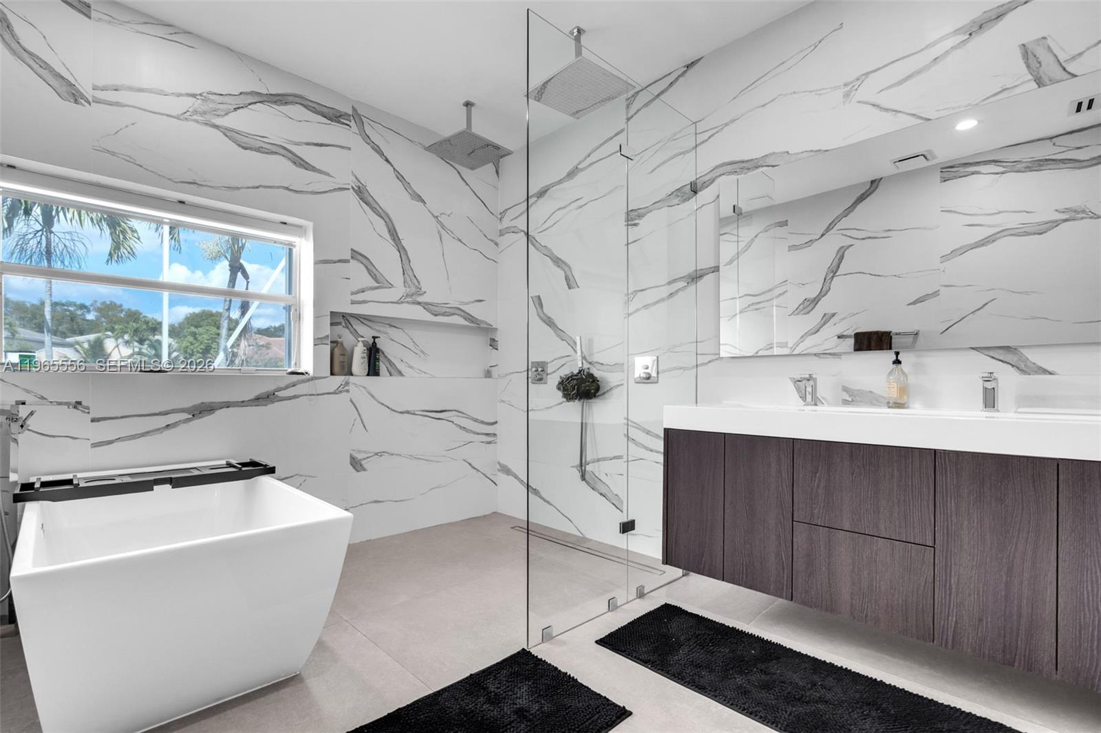 COCOBAY - Residential