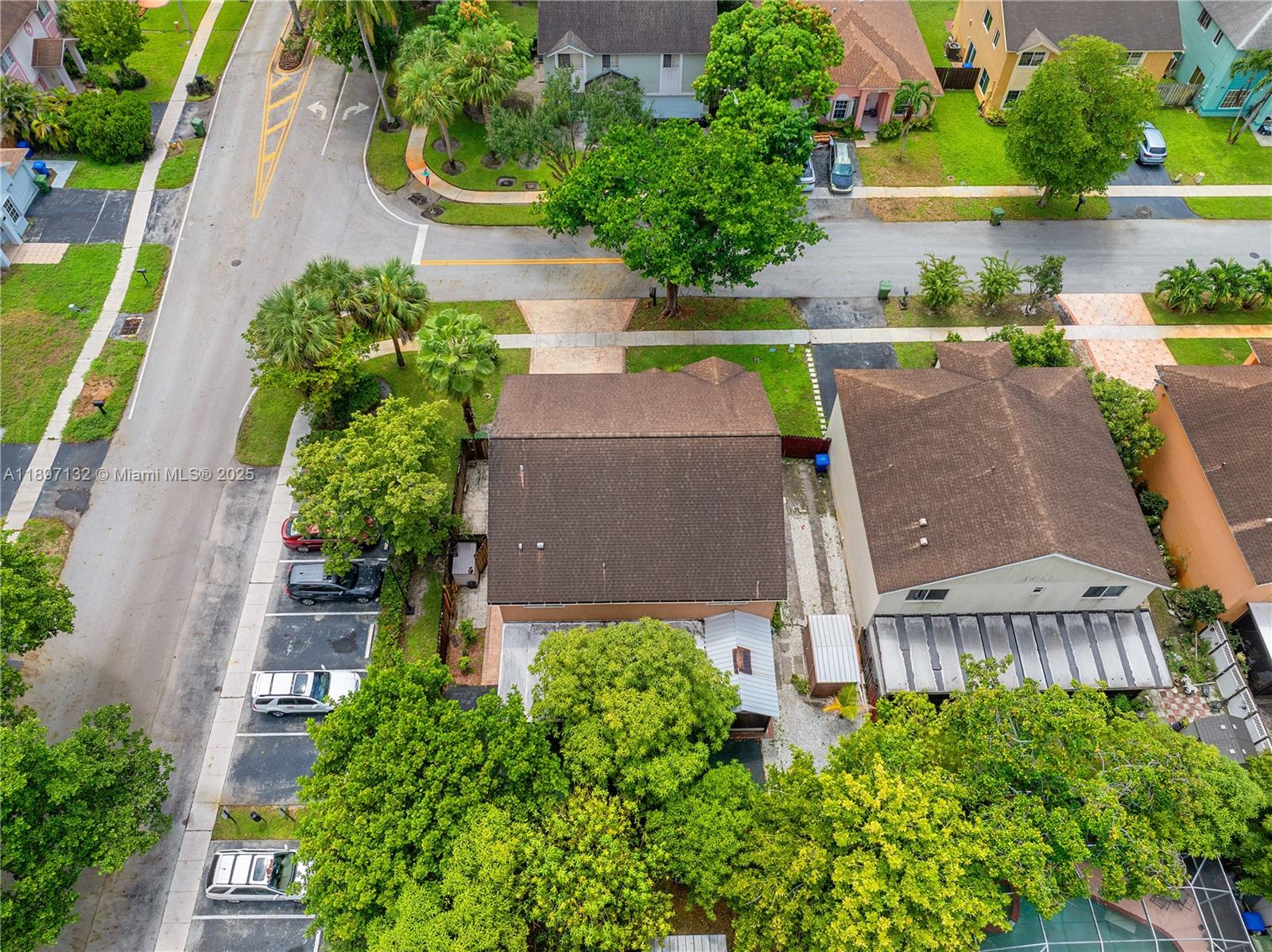 LAKESIDE SOUTH - Residential