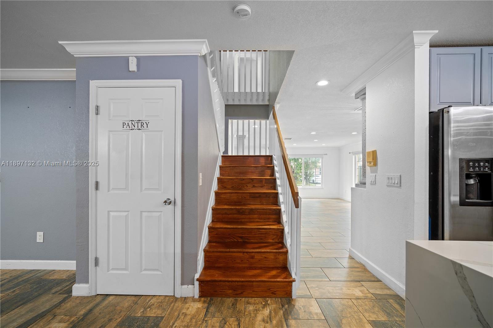LAKESIDE SOUTH - Residential