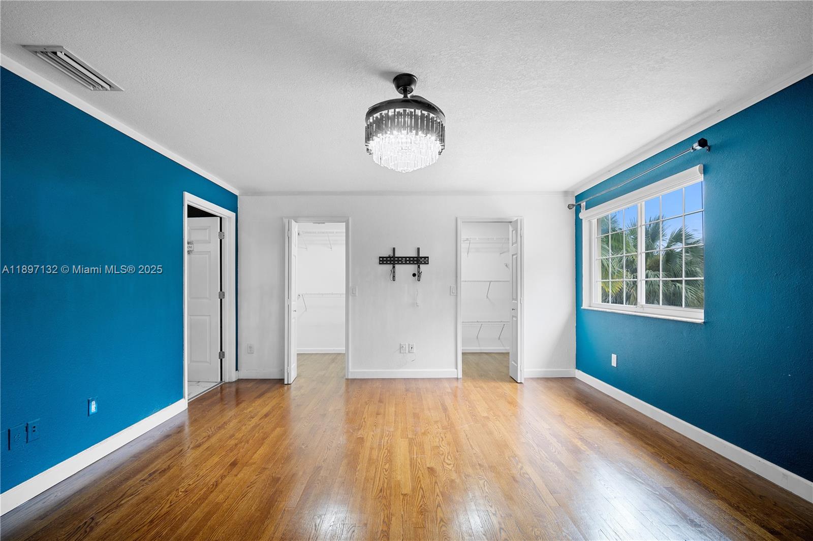 LAKESIDE SOUTH - Residential