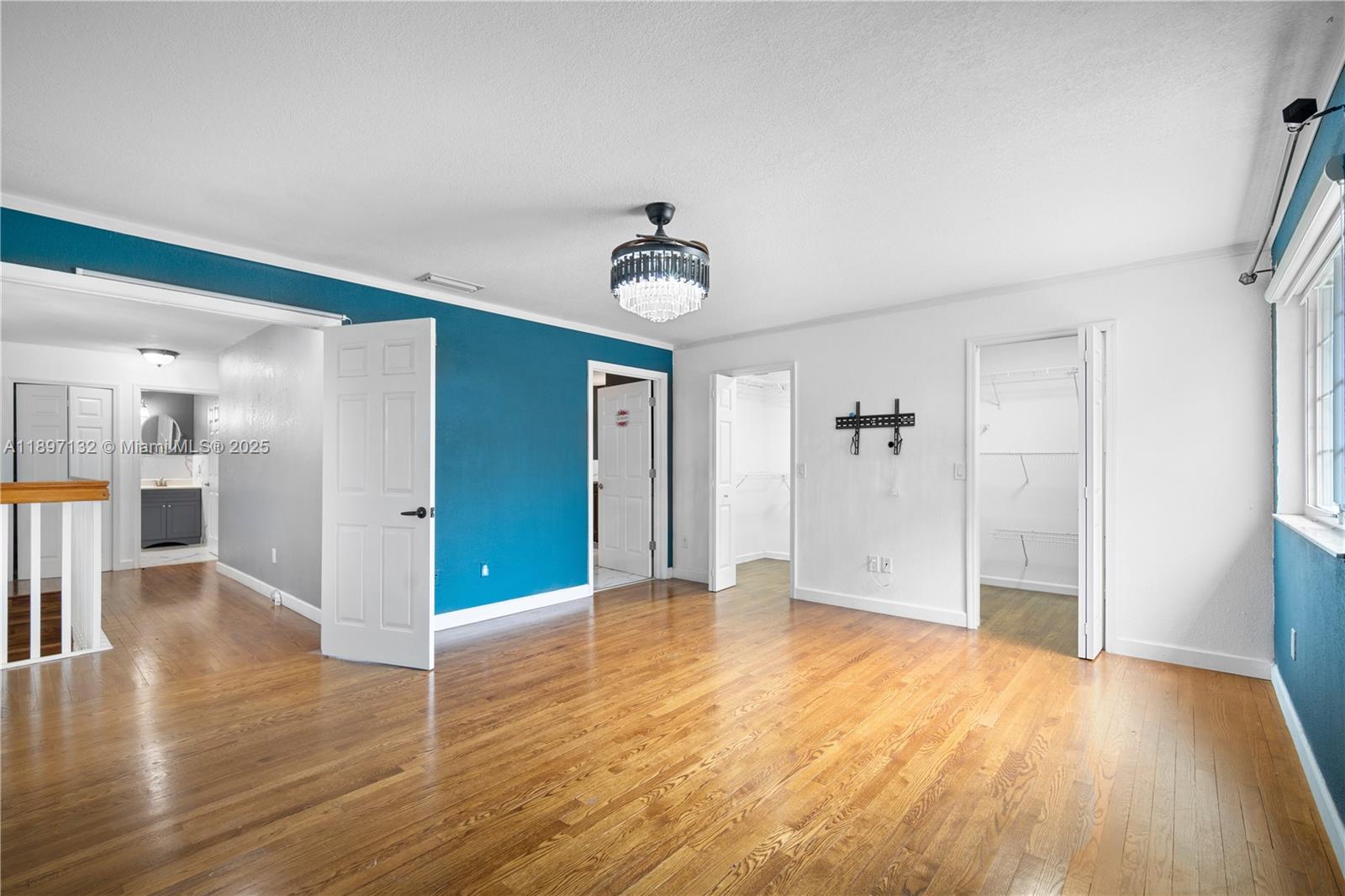 LAKESIDE SOUTH - Residential
