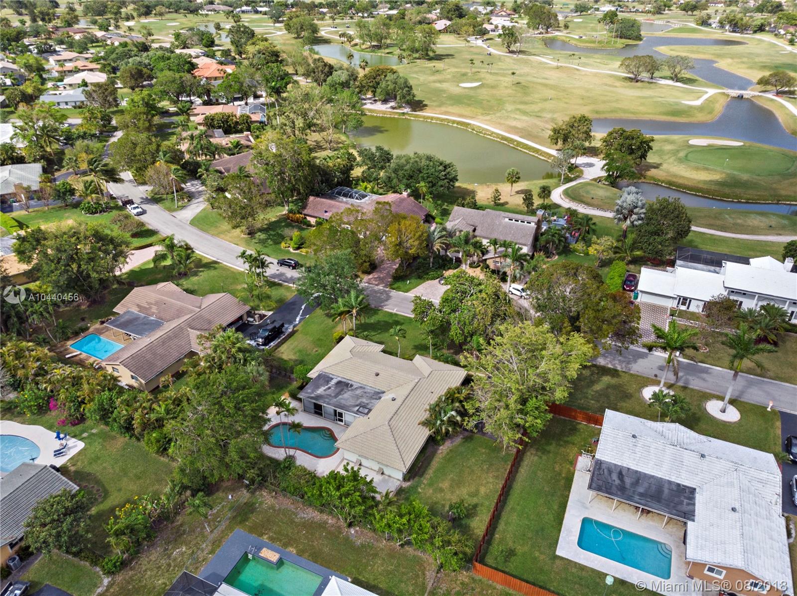 CORAL SPRINGS COUNTRY CLUB - Residential