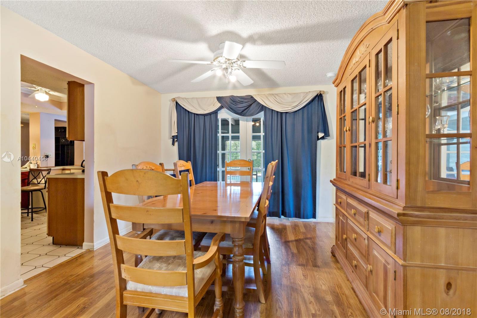 CORAL SPRINGS COUNTRY CLUB - Residential