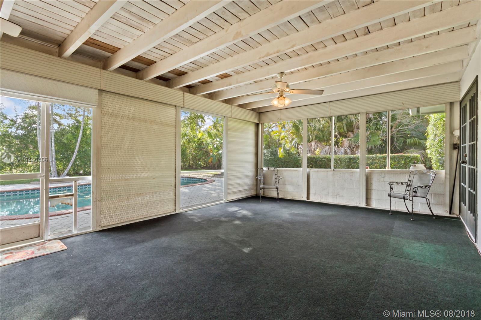 CORAL SPRINGS COUNTRY CLUB - Residential