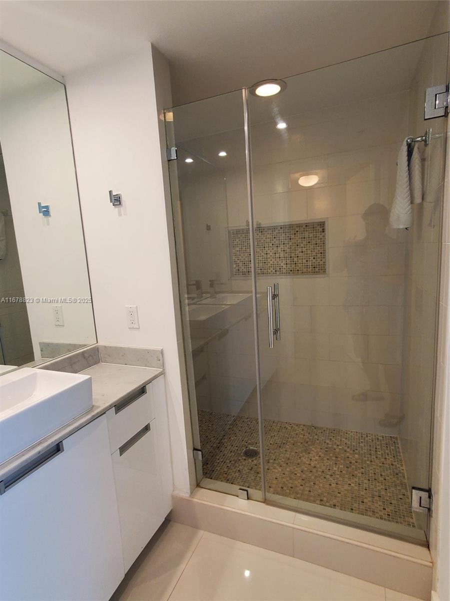 THE BRIDGEWATER CONDO - Residential