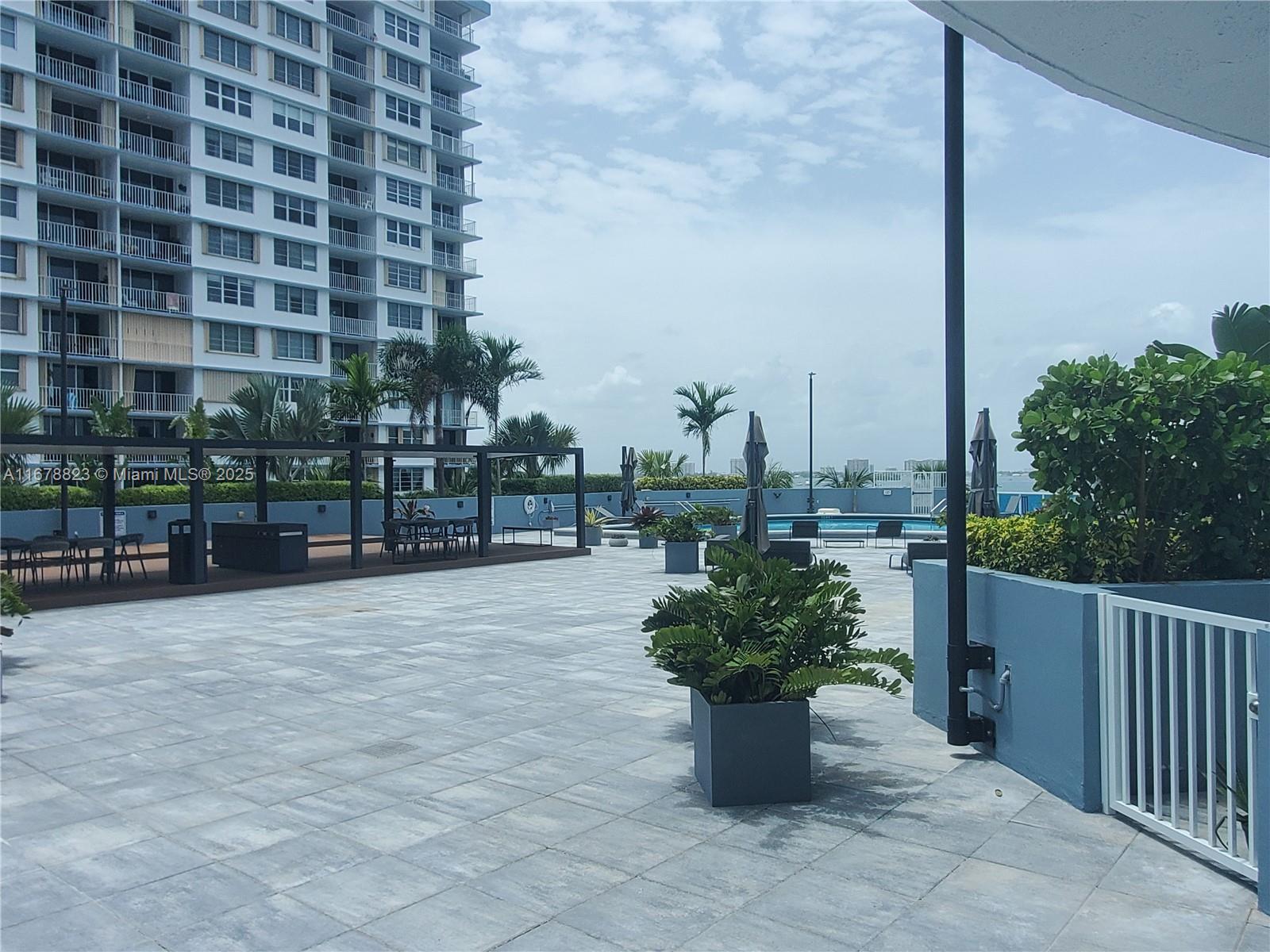 THE BRIDGEWATER CONDO - Residential