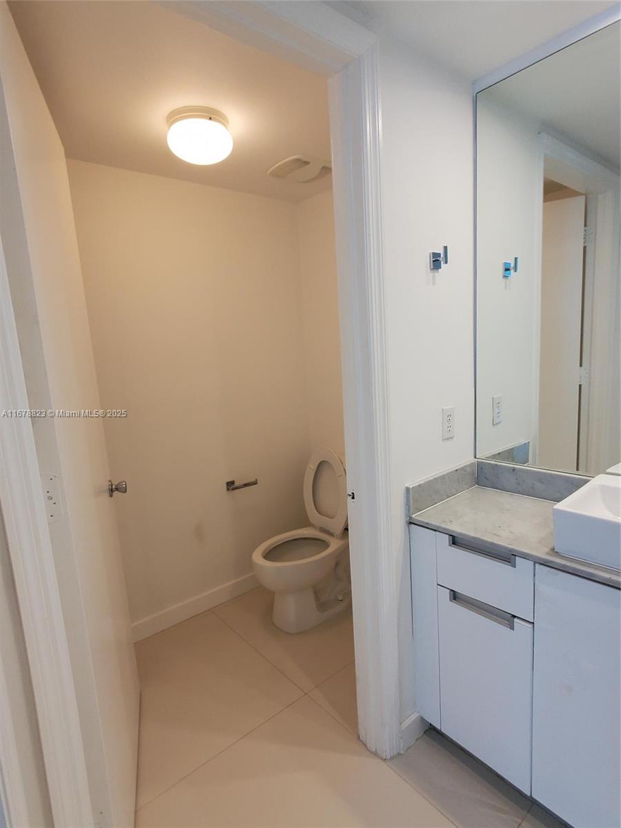 THE BRIDGEWATER CONDO - Residential