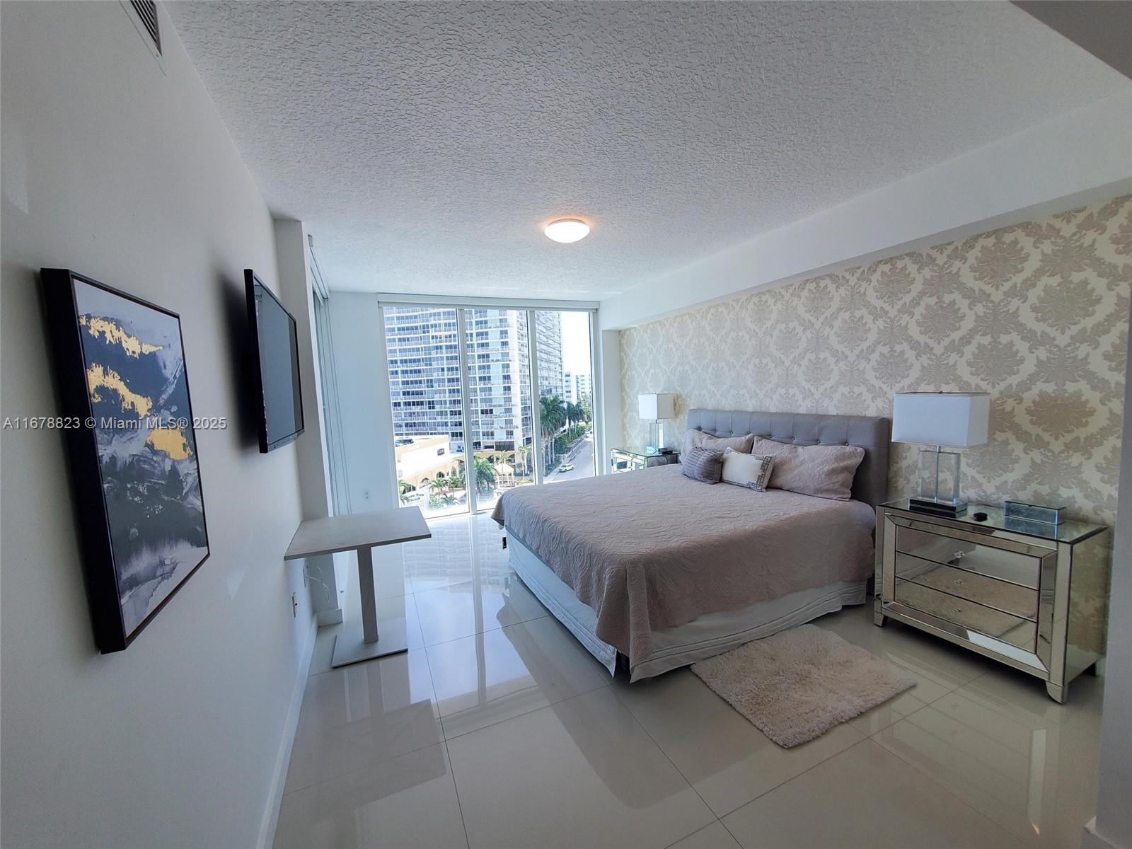 THE BRIDGEWATER CONDO - Residential