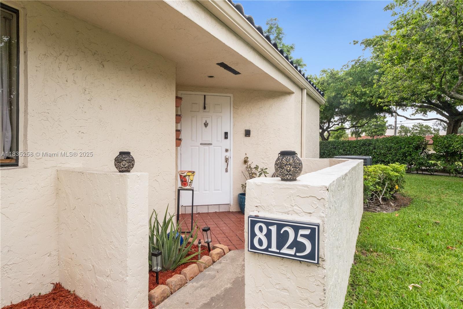 Welcome to this beautifully maintained private corner-unit villa in one of Plantation’s most desirable communities — Parc Village at Jacaranda. Home features tile flooring throughout and a bright, open layout that’s both cozy and functional. Primary suite includes a walk-in closet, an en-suite bathroom with both a walk-in shower and soaking tub. Enjoy cooking in the open, windowed kitchen and the convenience of an in-unit washer and dryer.Relax on the screened-in patio, perfect for peaceful mornings or quiet evenings. Additional outdoor storage provides room for extra belongings. Community requirements include a minimum 650 credit score. Pet-friendly (one pet < 25 lbs. Centrally located near restaurants, shops, major highways, and Sawgrass Mills Mall. Schedule your private tour today!