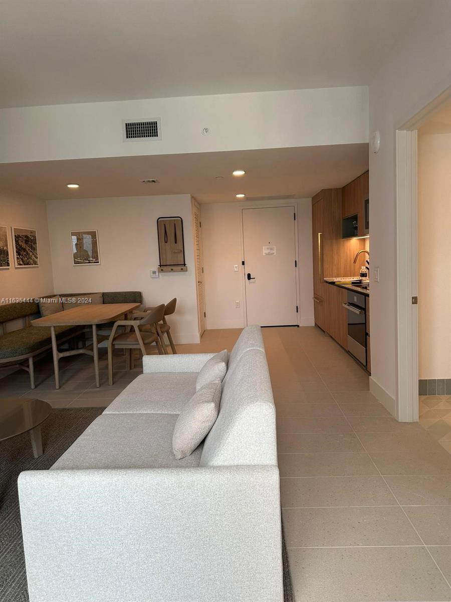 View photos, virtual tours, details... 159 NE 6 th Street 3513