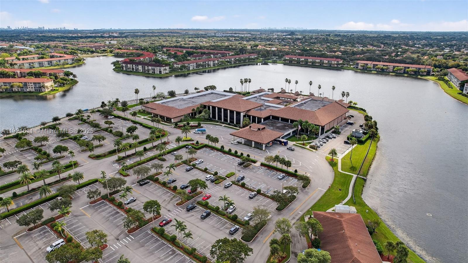 SUFFOLK AT CENTURY VILLAG - Residential