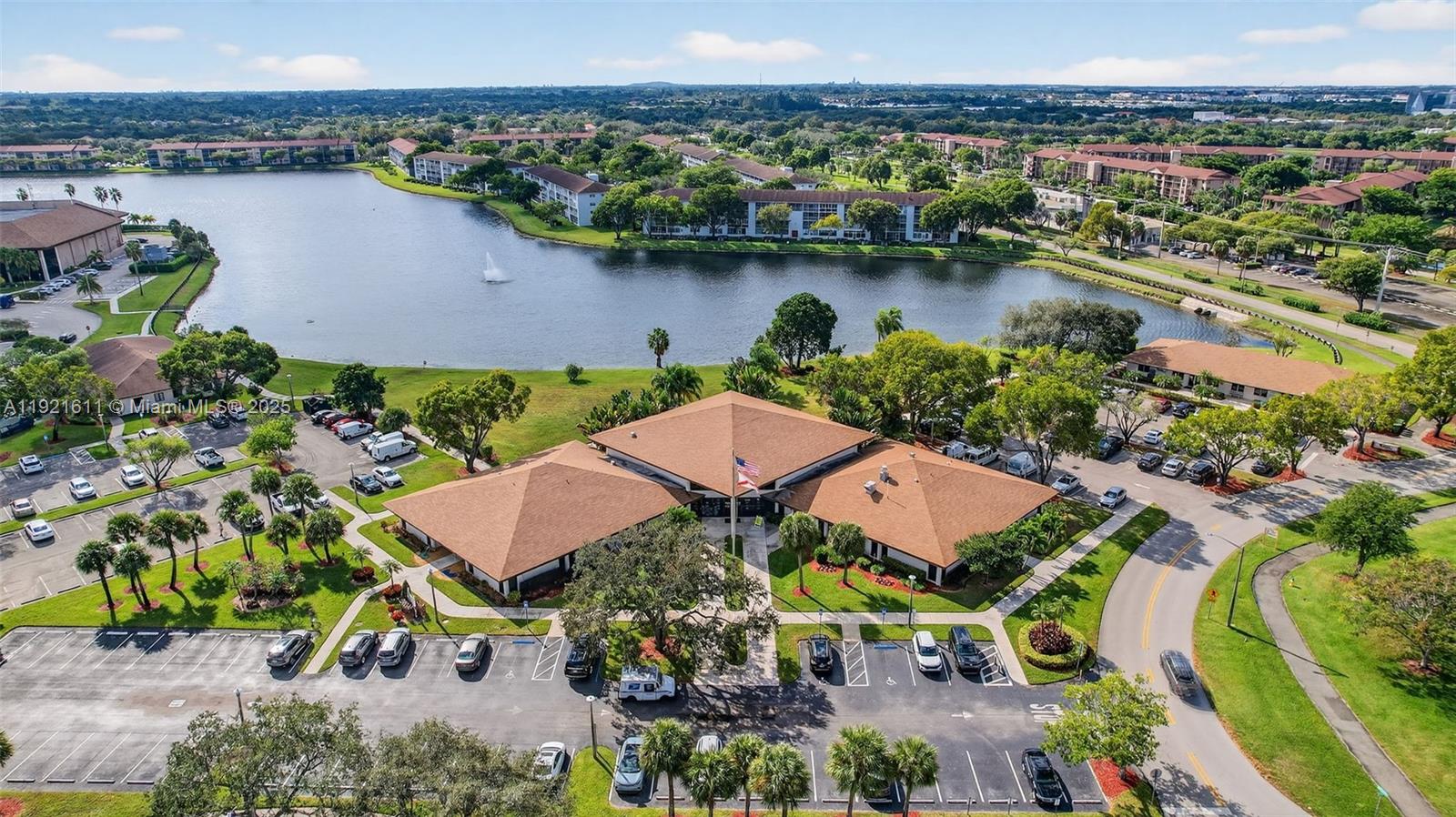 SUFFOLK AT CENTURY VILLAG - Residential