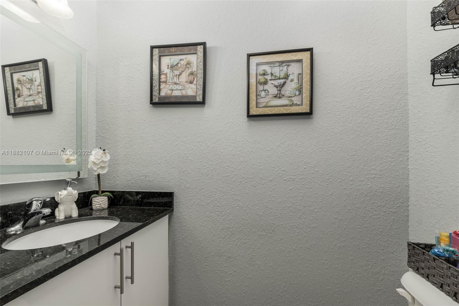 ISABIANCA ESTATES - Residential