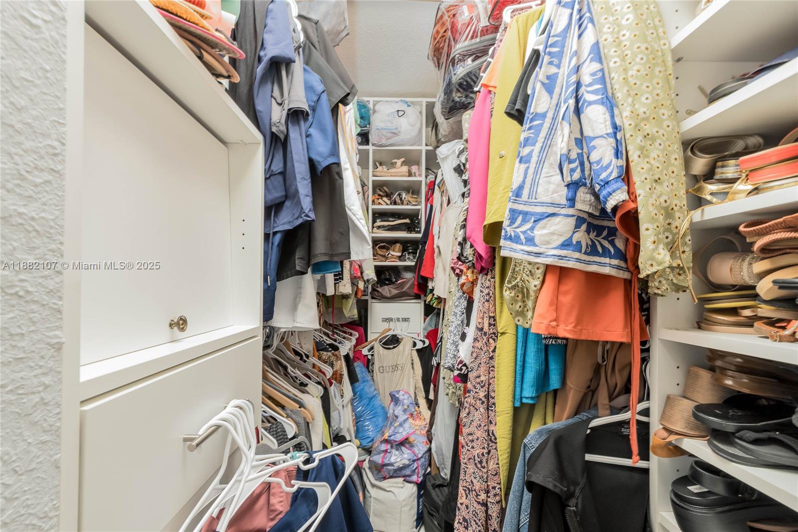 ISABIANCA ESTATES - Residential