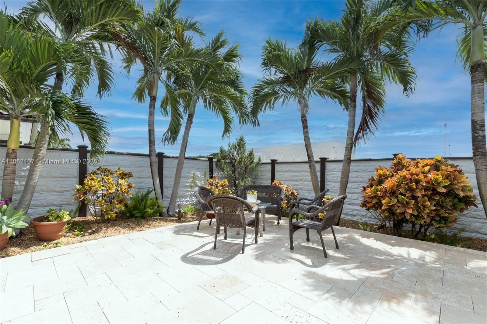 ISABIANCA ESTATES - Residential