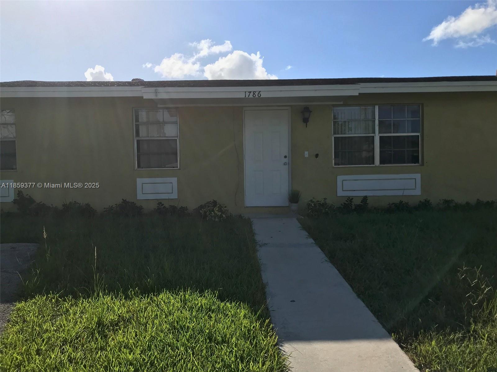 Lovely 4-bed, 2-bath single-family home on a spacious lot in Homestead. This home sits on a quiet cul-de-sac with plenty of yard space with fenced backyard for privacy. This home has tiles throughout. Freshly painted. Great neighborhood with easy access to shopping and major highways. NO HOA !
